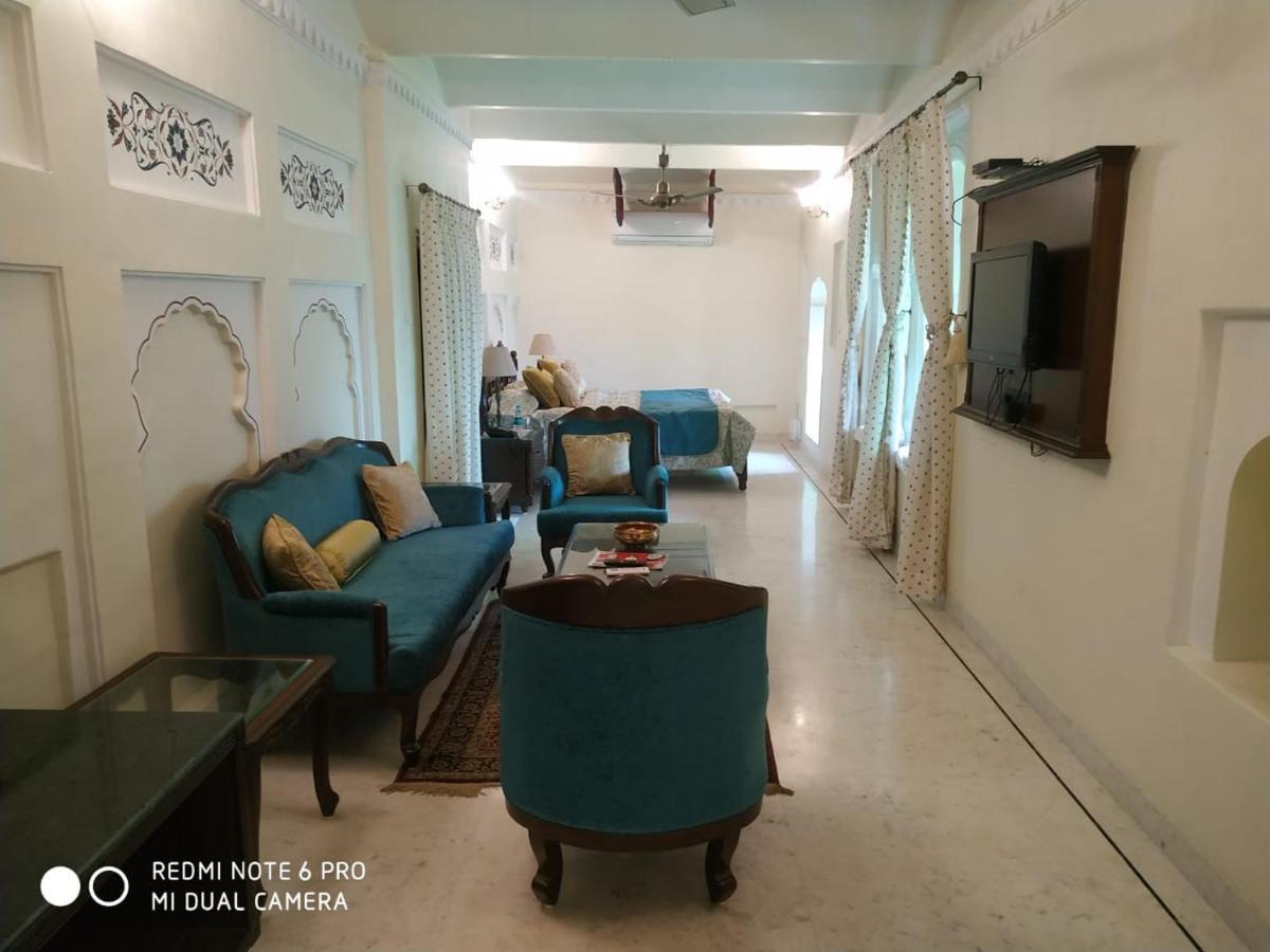 Mpt Sheesh Mahal, Orchha Hotel Luaran gambar