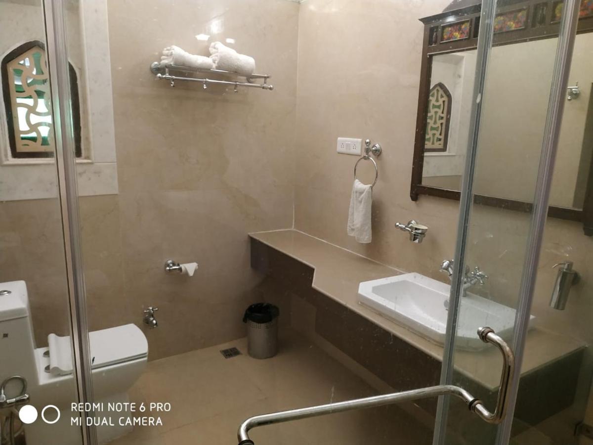 Mpt Sheesh Mahal, Orchha Hotel Luaran gambar