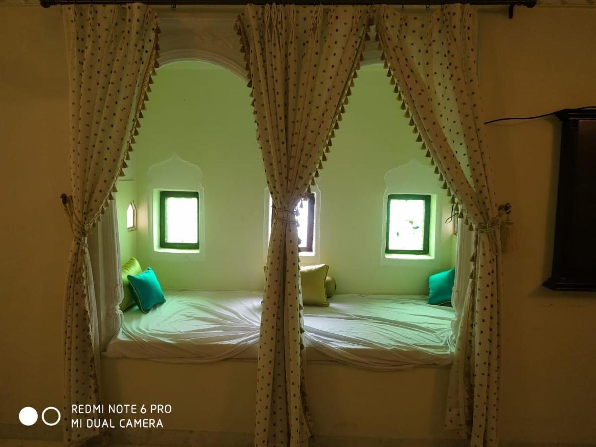 Mpt Sheesh Mahal, Orchha Hotel Luaran gambar